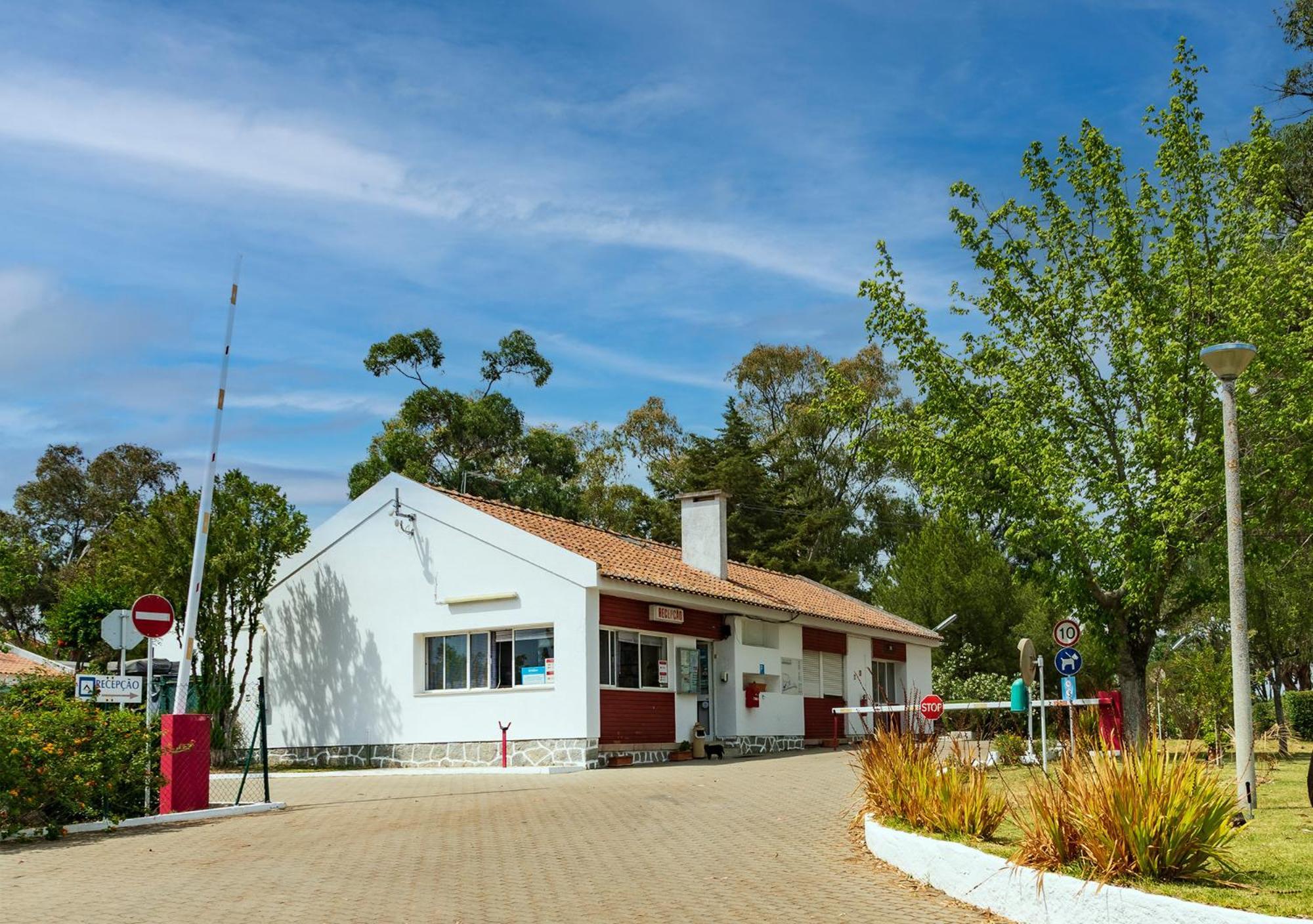 Parque De Campismo Orbitur Evora Hotel Eksteriør billede